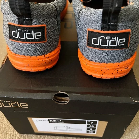 COPY - Hey Dude Cincinnati - Picture 3 of 4